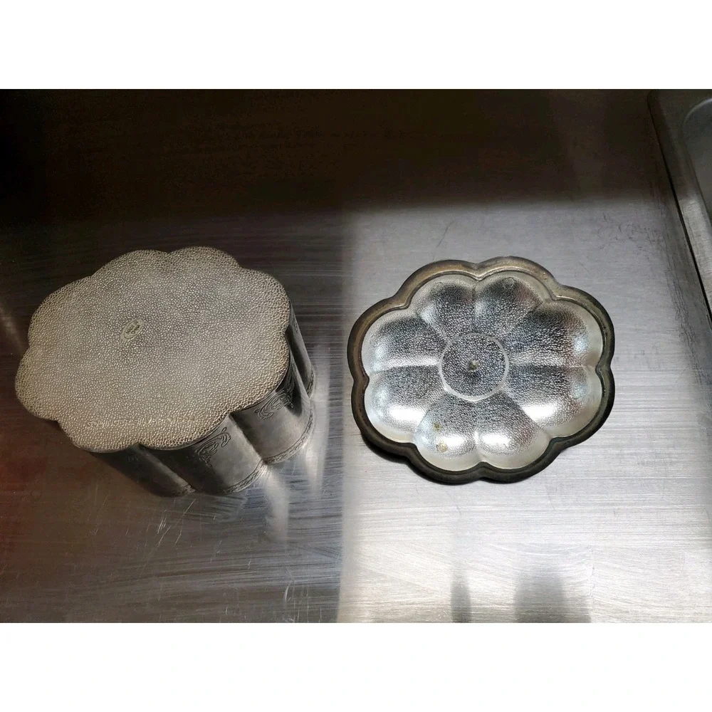 GODINGER SILVER PLATE TRINKET JEWELRY BOX VELVET LINED 5